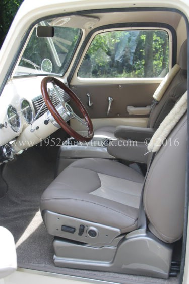 1952 chevy deals truck interior